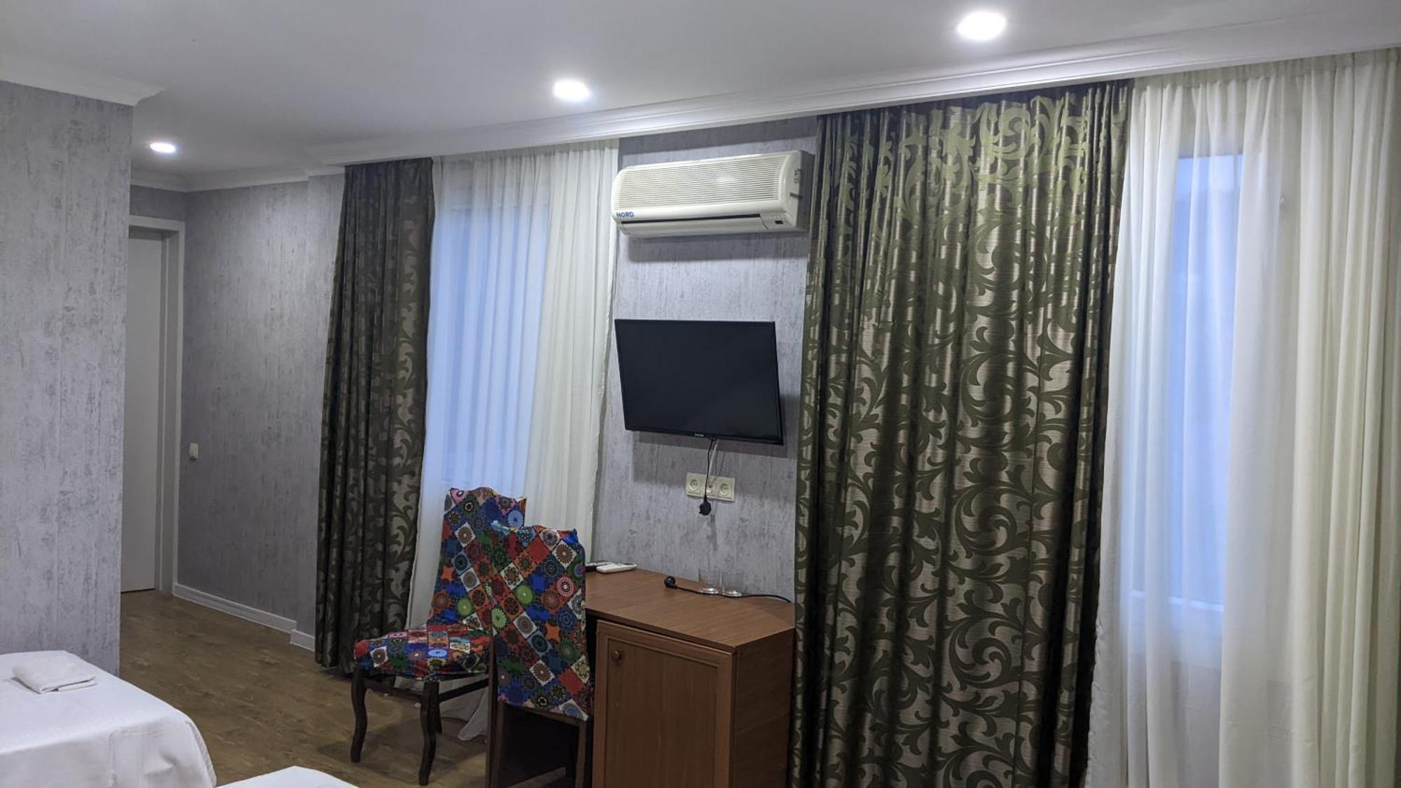 Hotel Kalanga Tbilisi Værelse billede